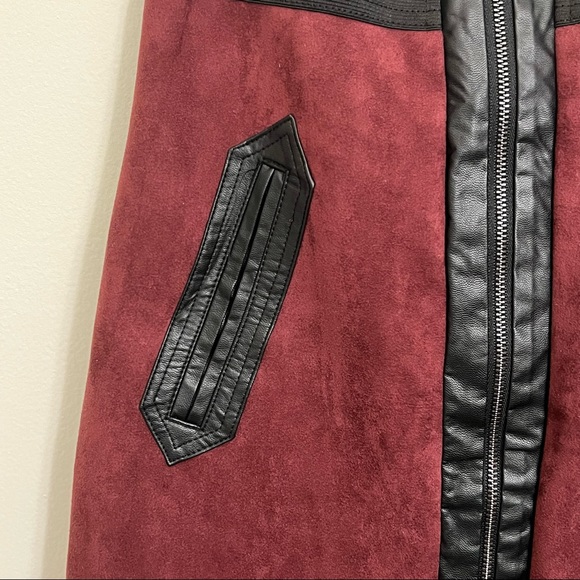 ECI New York Burgundy  Suede Leather Skirt, XS - Picture 3 of 6